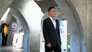 兆鑫教育特邀讲师朱鸿——股票市场永远不会简单地重复过去。